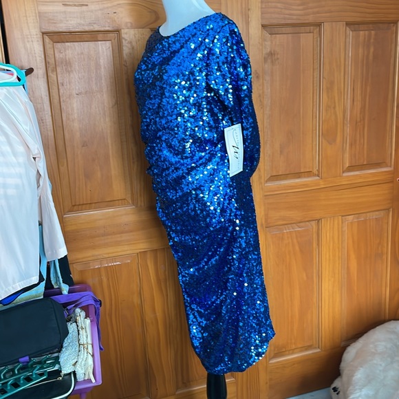 Vintage Vibe Midnight Velvet Blue Sequin Dress - Picture 10 of 10